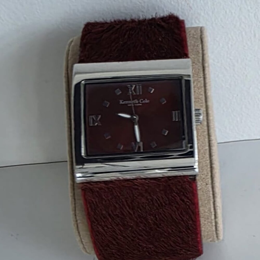 KENNETH COLE WATCH! - Picture 5 of 15